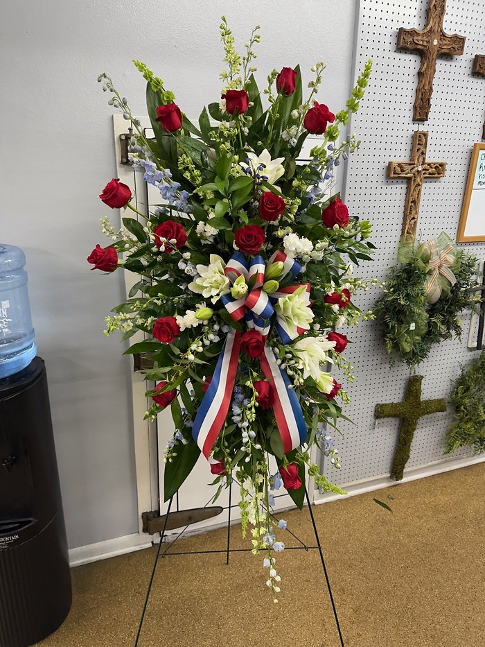 Patriot Tribute Standing Spray